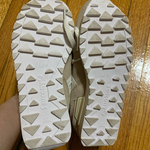 Saucony Originals Shadow Original Sage Shoes for Women Rubber Tread Pattern 7 - Picture 9 of 10